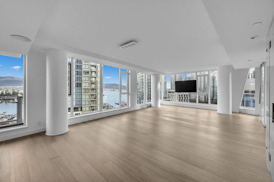 1202 1499 W Pender Street Vancouver, BC - 2