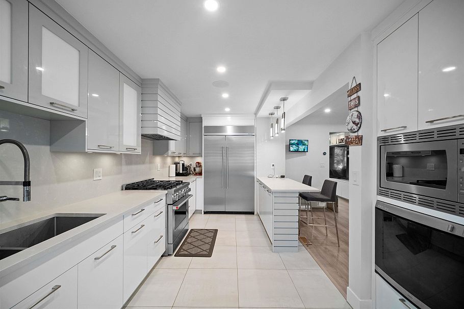 6978 Mckinnon Street Vancouver, BC - 4