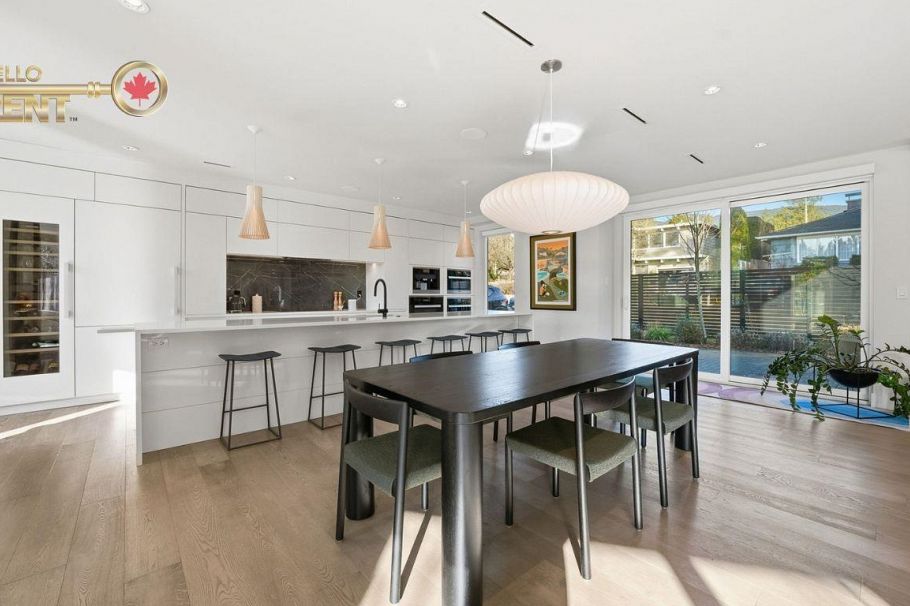 2710 CRESCENTVIEW DRIVE, North Vancouver BC V7R 2V1 North Vancouver, BC - 11