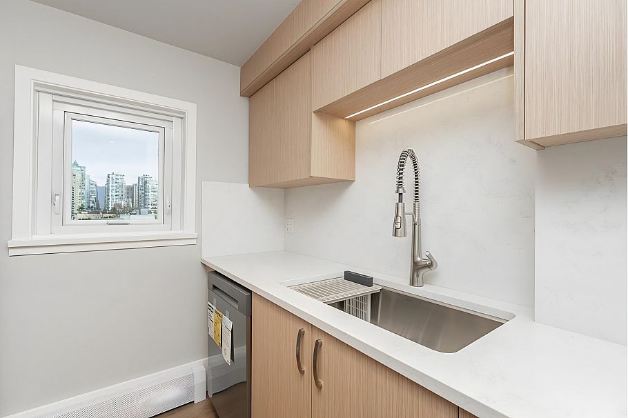 1102 1318 Homer Street Vancouver, BC - 9