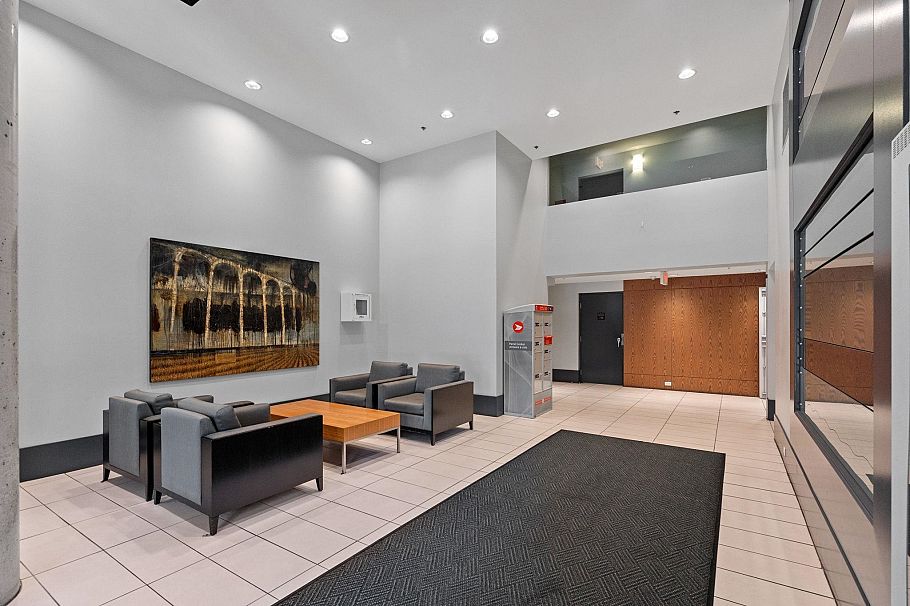 104 175 W 1st Street North Vancouver, BC - 24