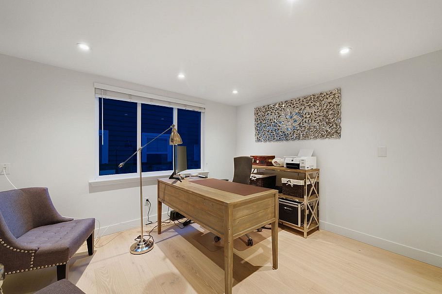 1261 Eldon Road North Vancouver, BC - 12