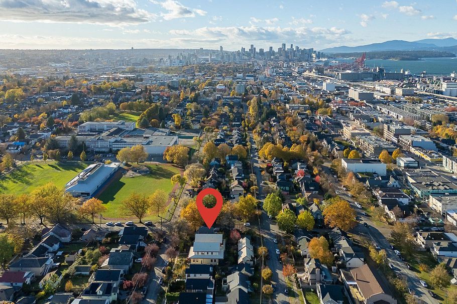 2305 Turner Street Vancouver, BC - 12