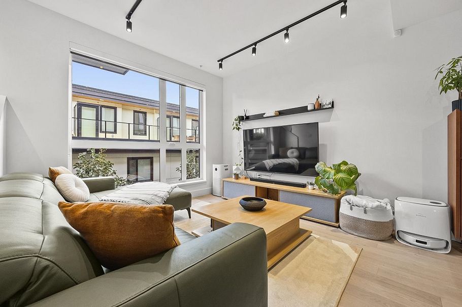 3956 Dumfries Street Vancouver, BC - 5