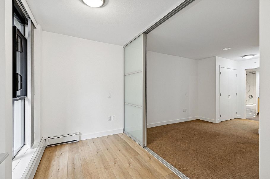 104 175 W 1st Street North Vancouver, BC - 26