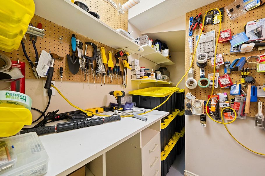 1261 Eldon Road North Vancouver, BC - 23