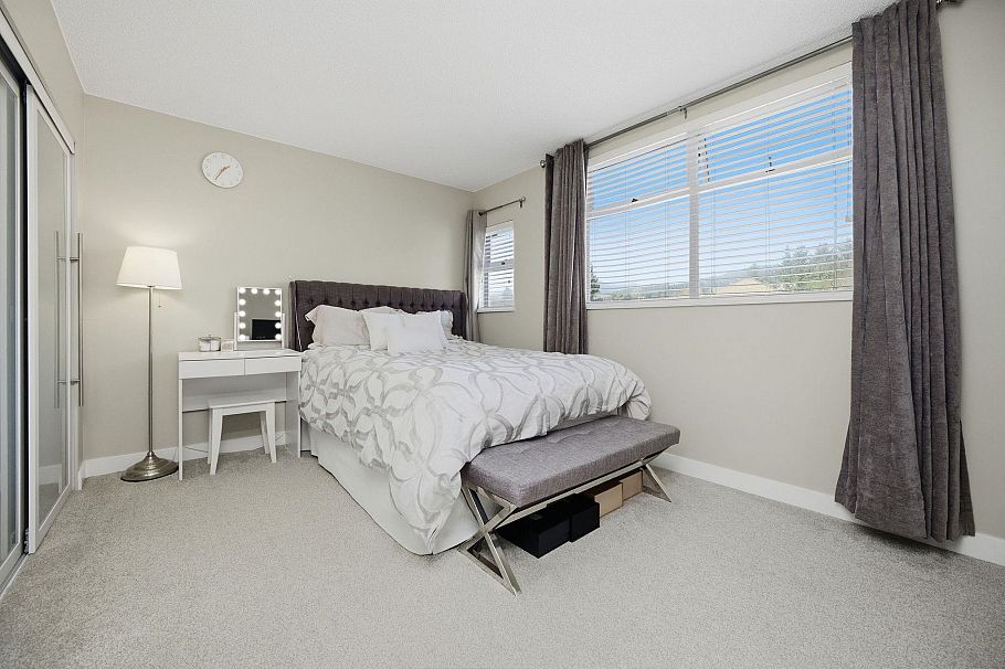 817 Roche Point Drive North Vancouver, BC - 18