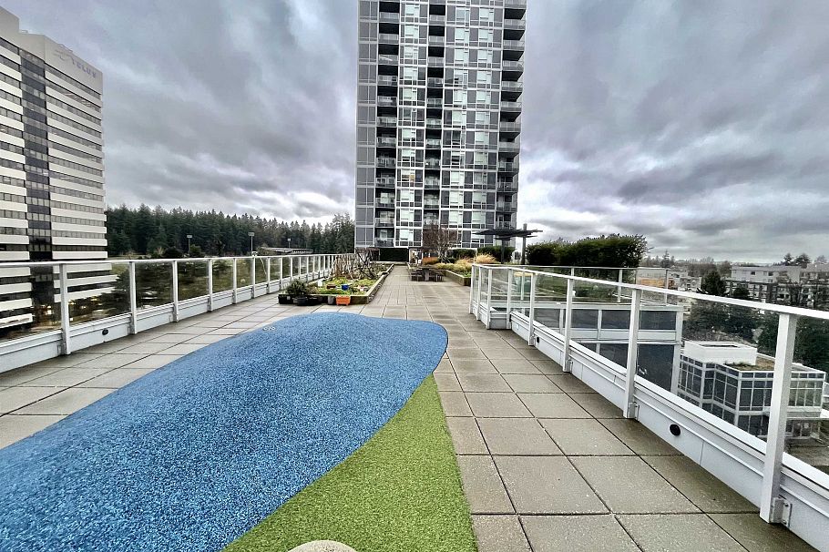 818 5665 Boundary Road Vancouver, BC - 2