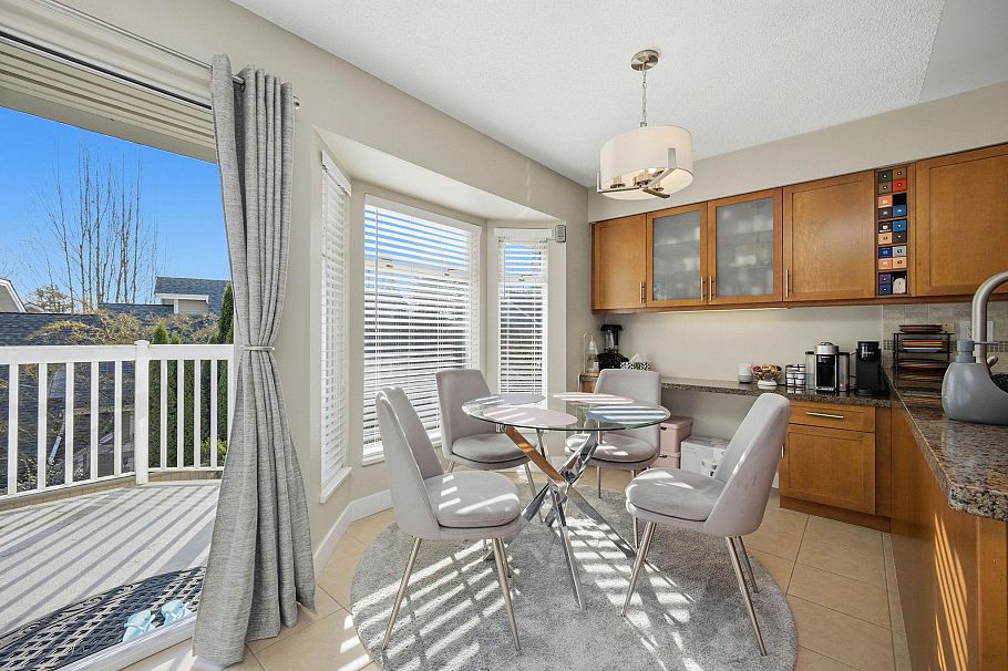 817 Roche Point Drive North Vancouver, BC - 11