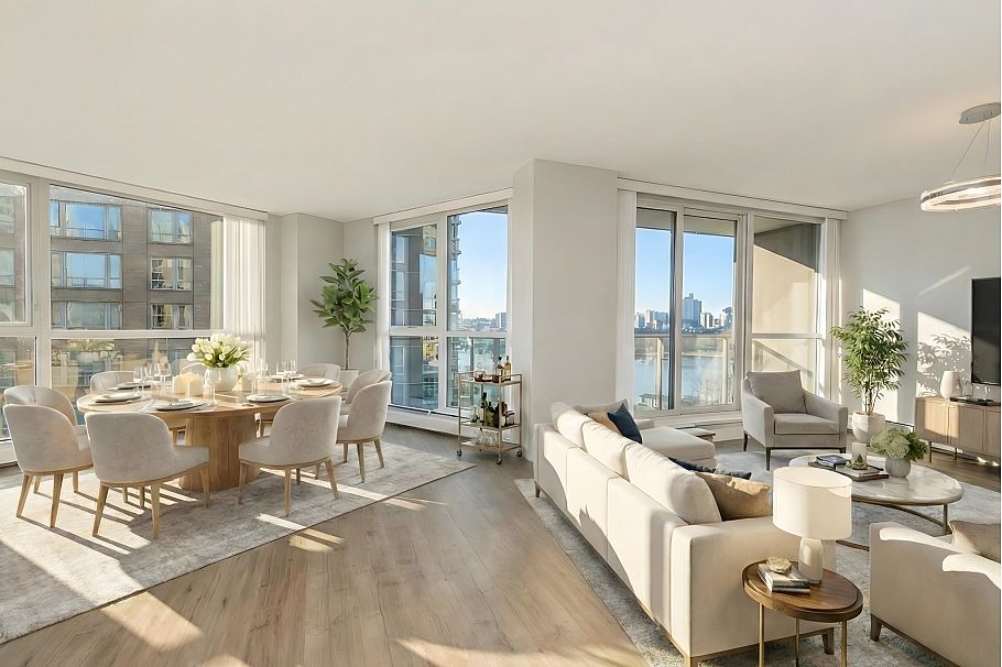 1102 1318 Homer Street Vancouver, BC - 2