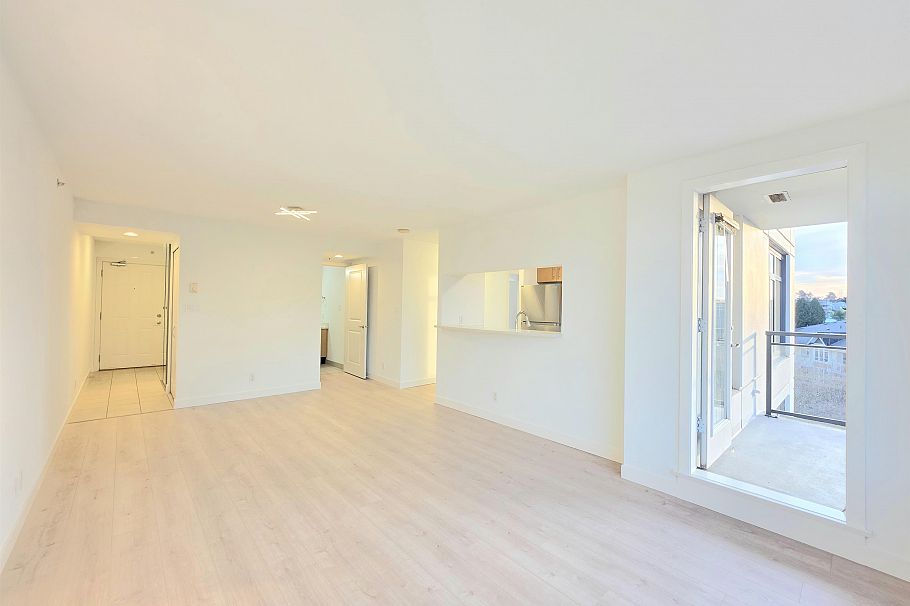 602 3660 Vanness Avenue Vancouver, BC - 3