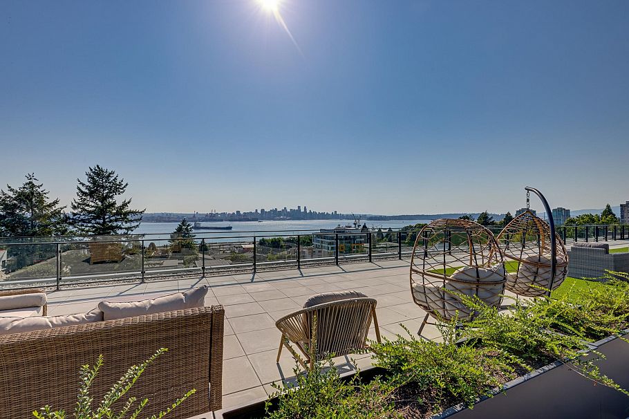 564 422 E 3rd Street North Vancouver, BC - 21