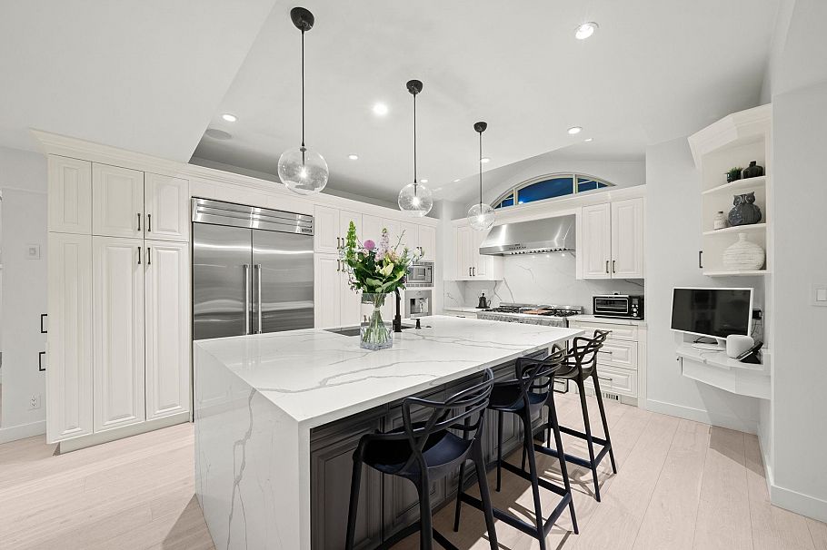 1261 Eldon Road North Vancouver, BC - 7