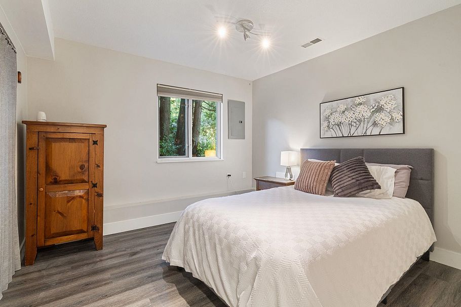 4529 Jerome Place North Vancouver, BC - 10