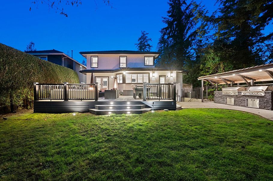 1261 Eldon Road North Vancouver, BC - 30