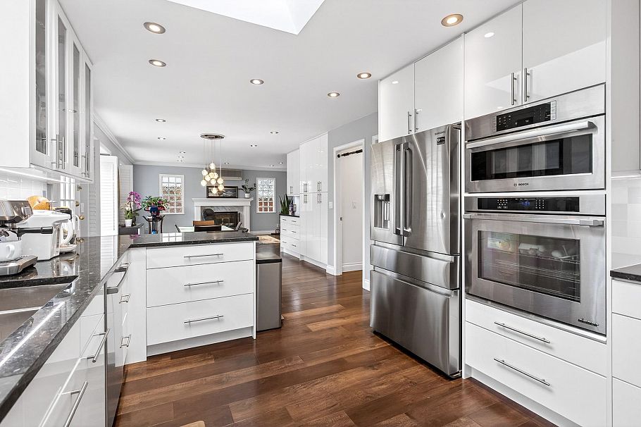 1563 W 59th Avenue Vancouver, BC - 11