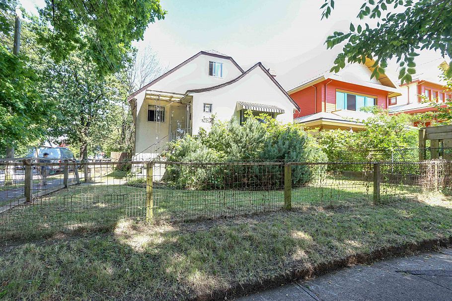 2305 Turner Street Vancouver, BC - 9