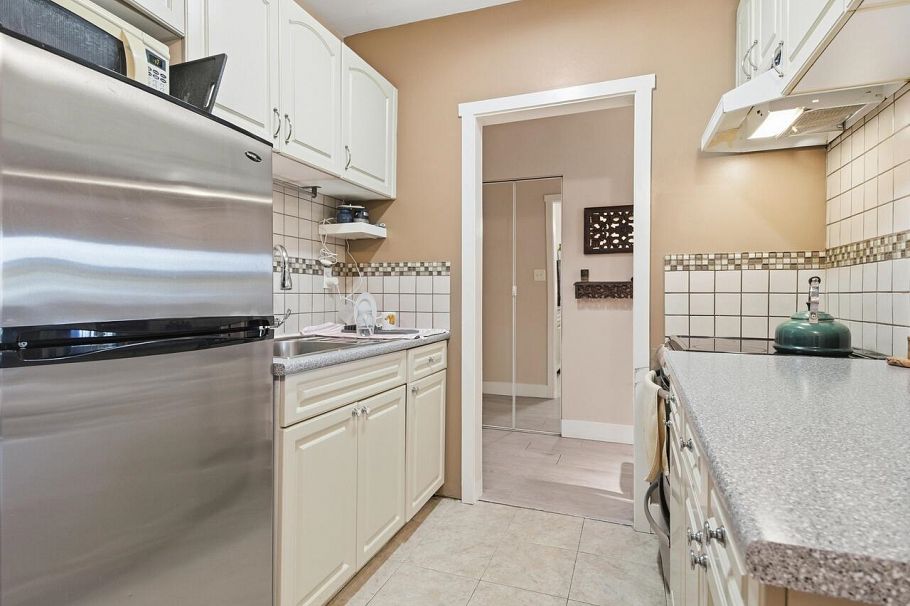 102 1655 Nelson Street Vancouver, BC - 6