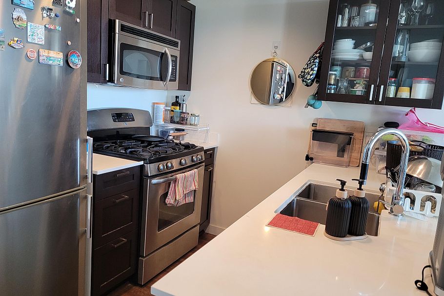 1308 4815 Eldorado Mews Vancouver, BC - 2