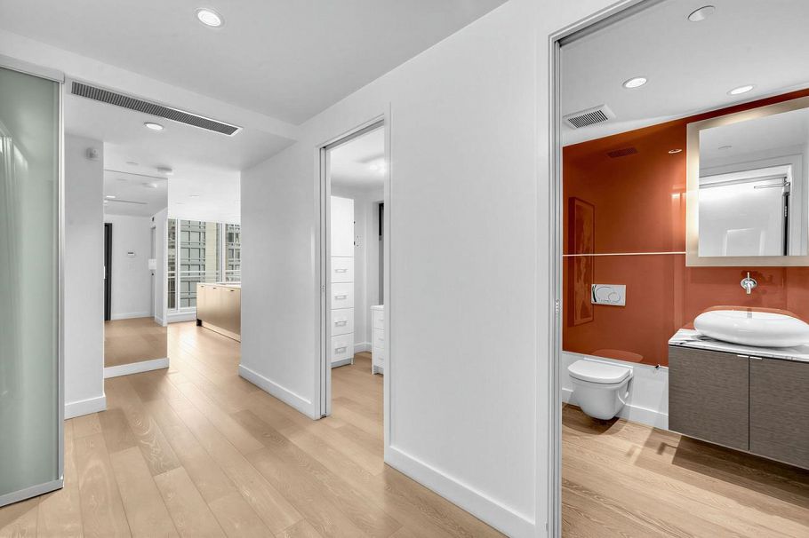 1202 1499 W Pender Street Vancouver, BC - 16