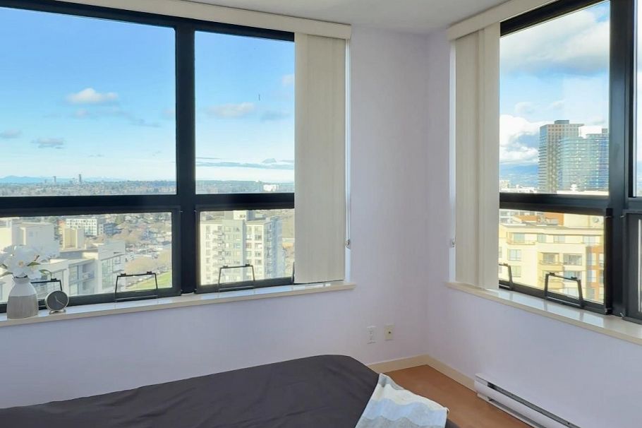 2409 3663 Crowley Drive Vancouver, BC - 10