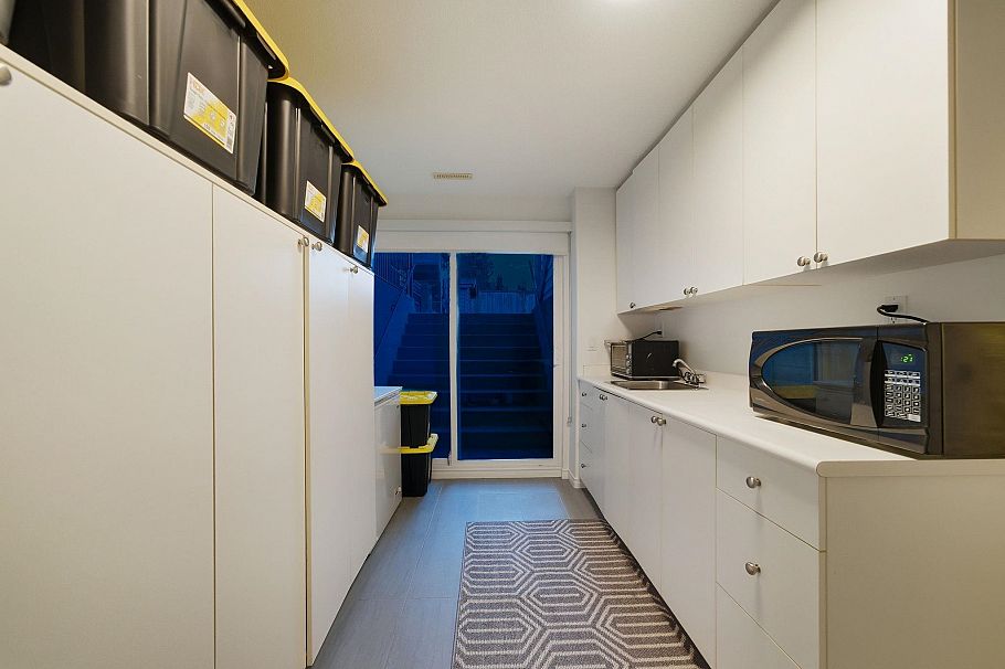 1261 Eldon Road North Vancouver, BC - 24