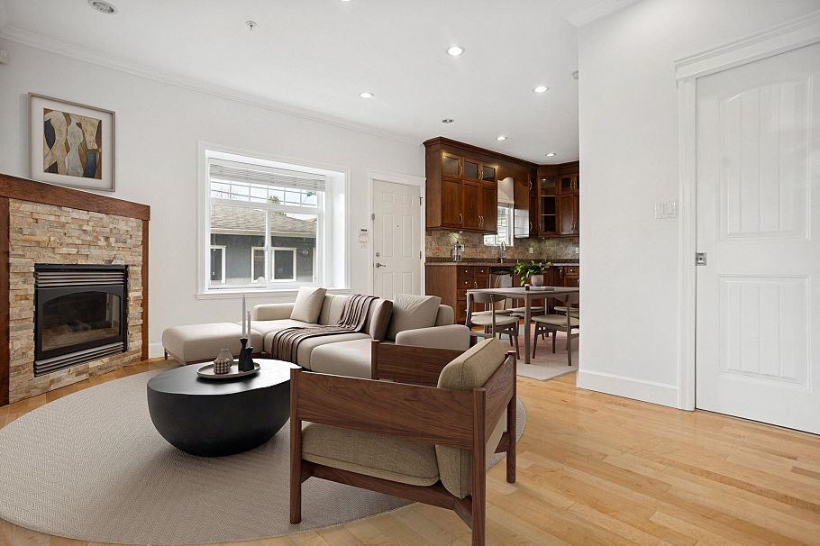 6453 Beatrice Street Vancouver, BC - 4