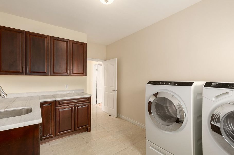 1989 W 52nd Avenue Vancouver, BC - 18