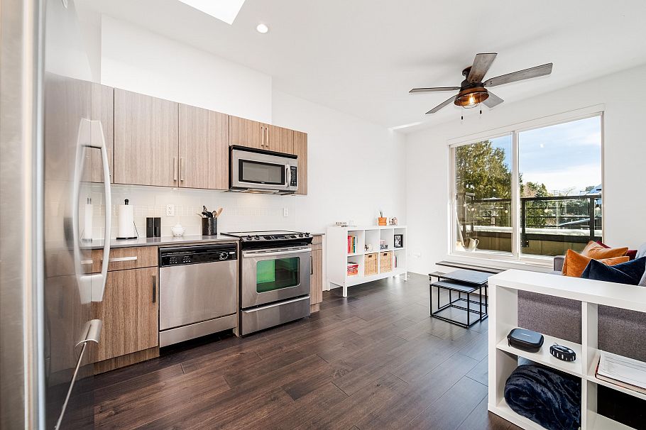 PH2 885 Salsbury Drive Vancouver, BC - 4