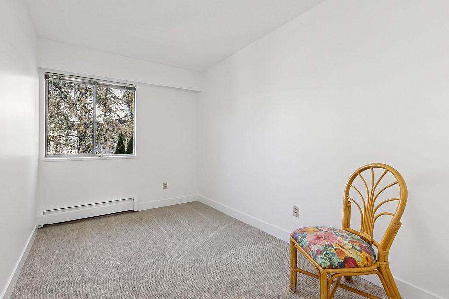 232 E 11th Street North Vancouver, BC - 17