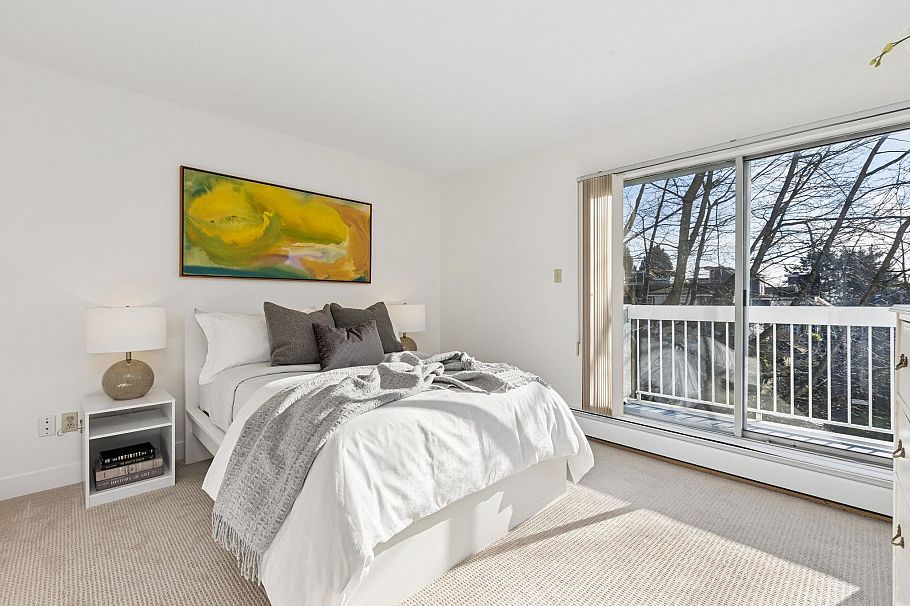 232 E 11th Street North Vancouver, BC - 14