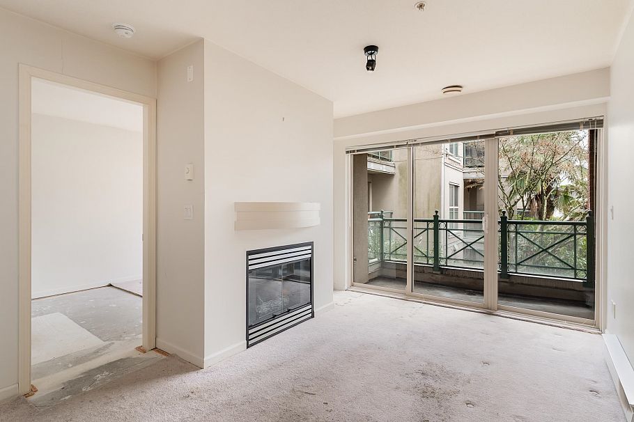 218 332 Lonsdale Avenue North Vancouver, BC - 4