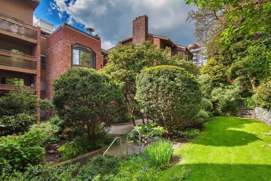 PH2 2320 W 40th Avenue Vancouver, BC - 2