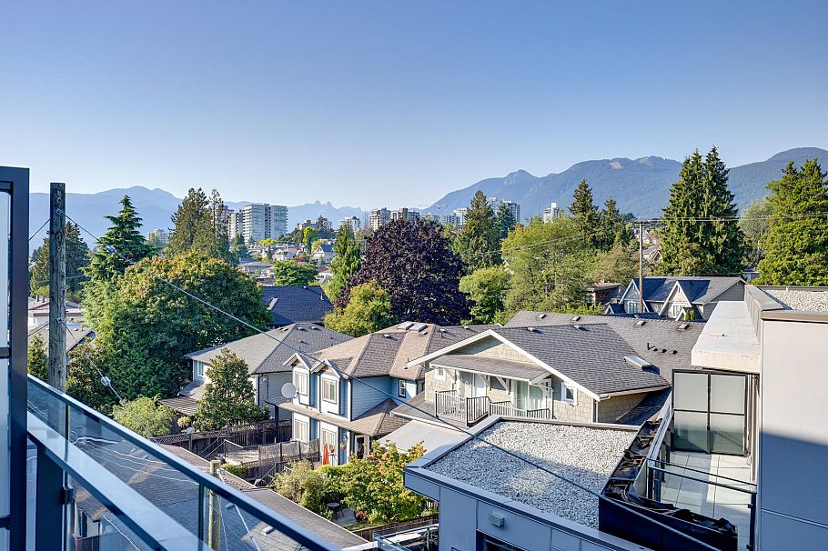 564 422 E 3rd Street North Vancouver, BC - 15