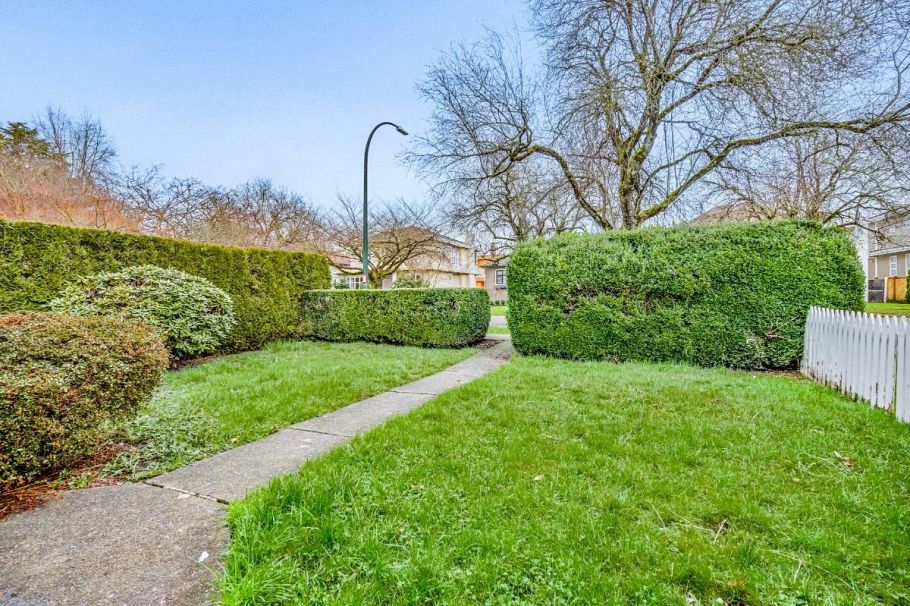 3555 Trafalgar Street Vancouver, BC - 25