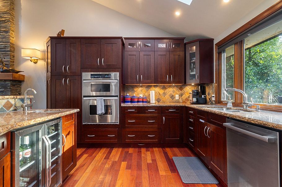 4529 Jerome Place North Vancouver, BC - 5