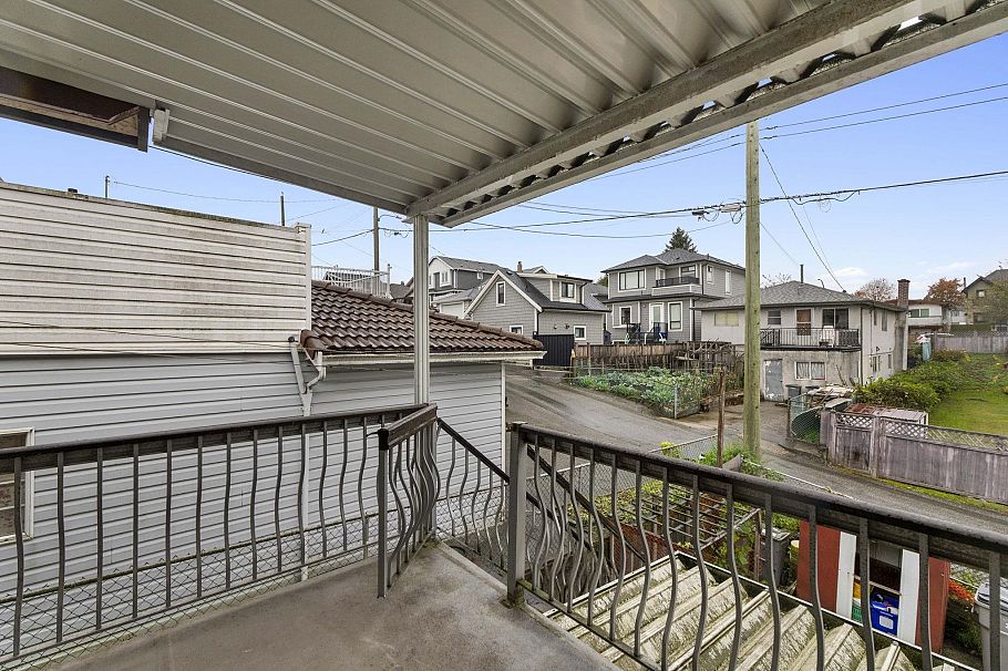 3361 William Street Vancouver, BC - 14