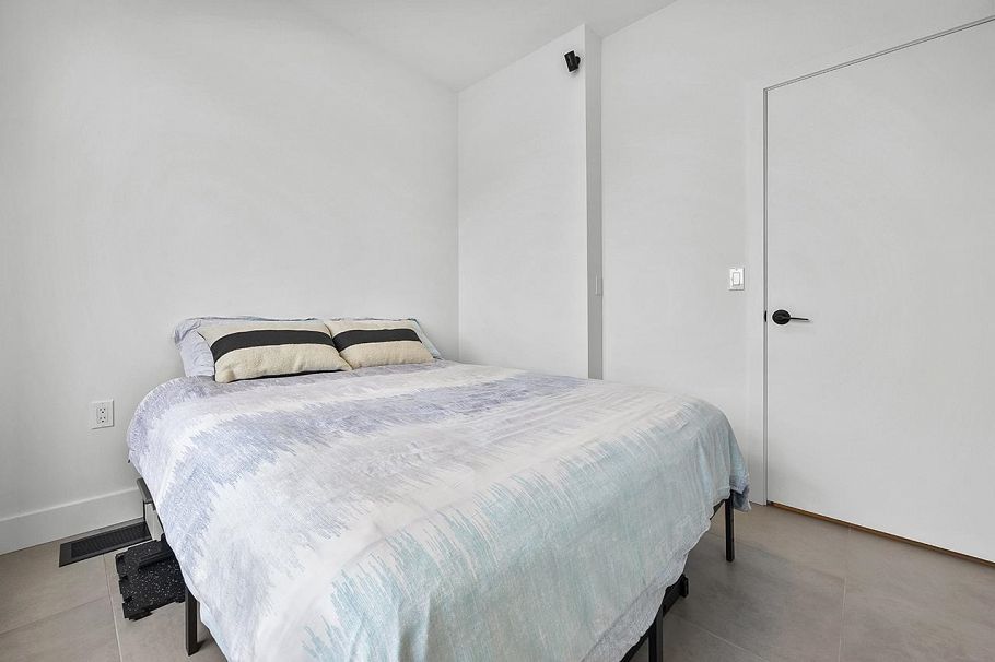 3956 Dumfries Street Vancouver, BC - 25