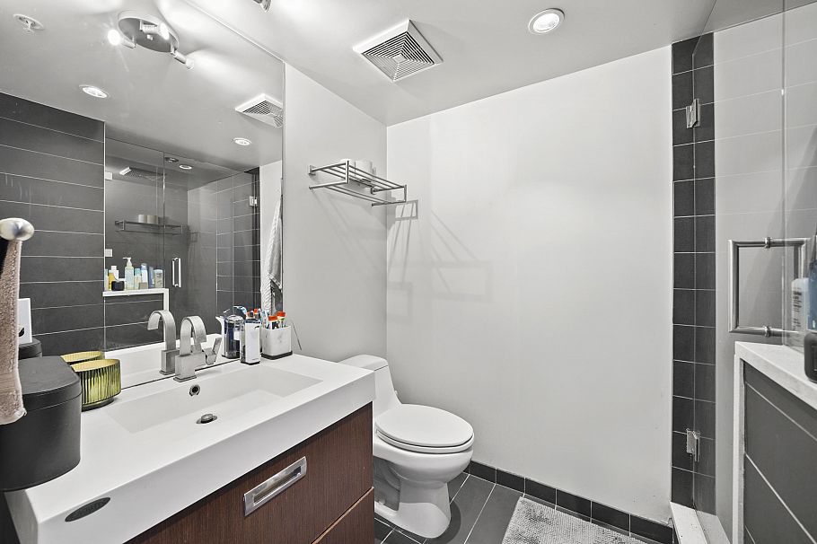 1708 1055 Richards Street Vancouver, BC - 17