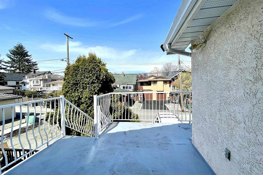 937 W 18th Avenue Vancouver, BC - 16