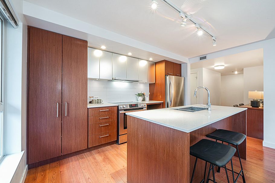 416 221 E 3rd Street North Vancouver, BC - 32