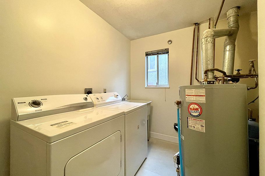 937 W 18th Avenue Vancouver, BC - 24