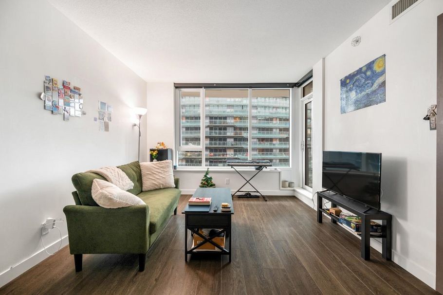 1517 68 Smithe Street Vancouver, BC - 11