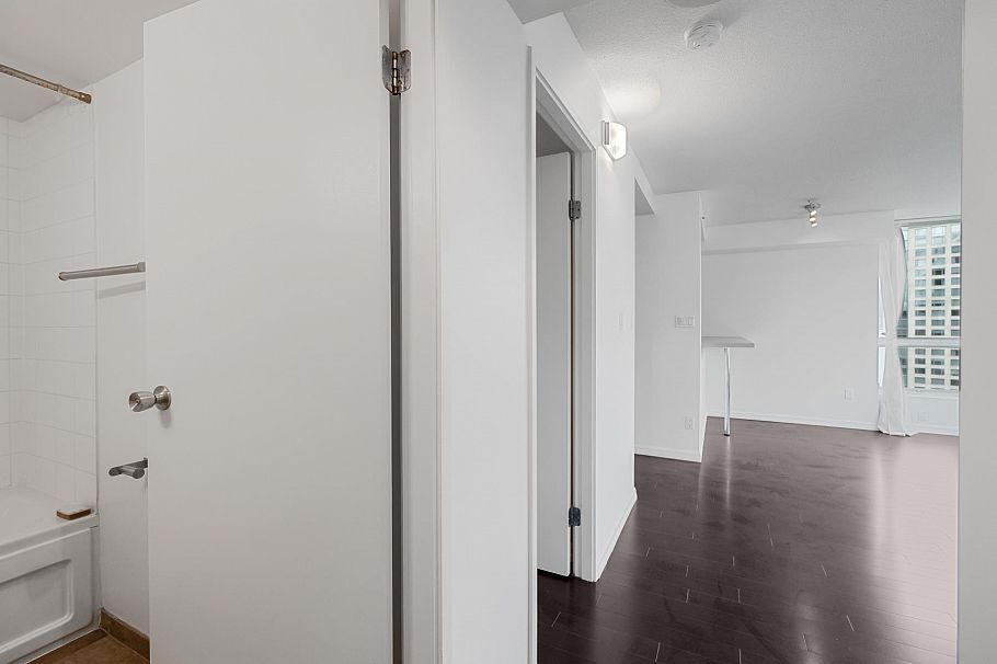 1704 555 Jervis Street Vancouver, BC - 18