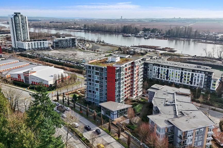 903 3281 E Kent Avenue North Vancouver, BC - 38