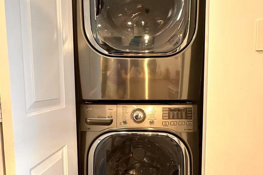 311 555 Abbott Street Vancouver, BC - 10