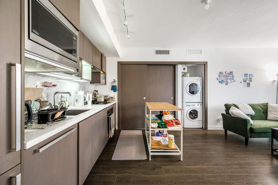 1517 68 Smithe Street Vancouver, BC - 9