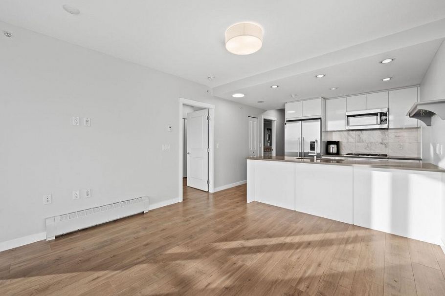 903 3281 E Kent Avenue North Vancouver, BC - 9