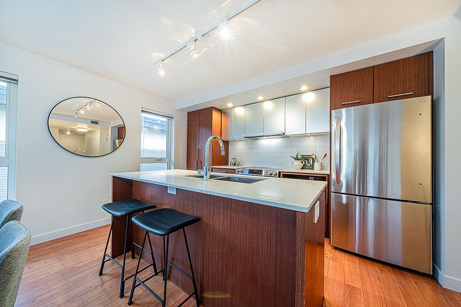 416 221 E 3rd Street North Vancouver, BC - 30