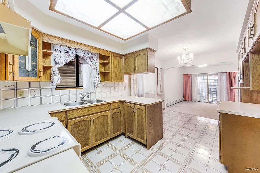 2721 Grant Street Vancouver, BC - 8